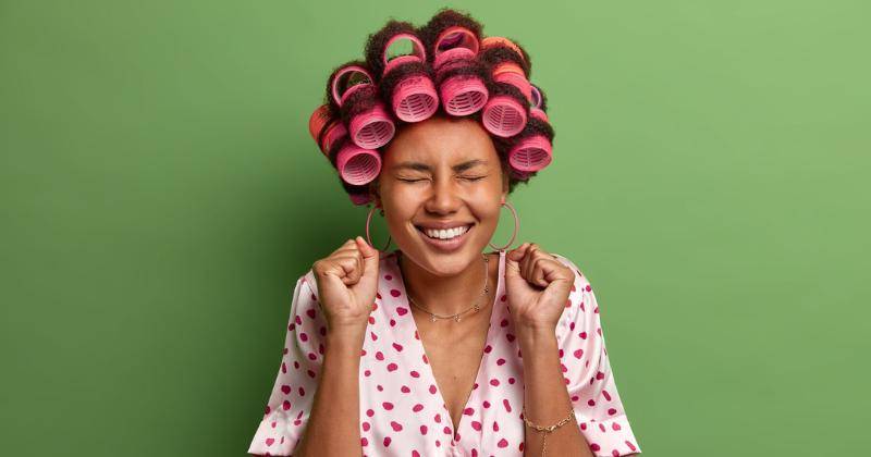 8 Jenis Rol Rambut dan Cara Menggunakannya, Ciptakan Rambut Impianmu!